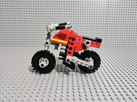 LEGO TECHNIC: Motorcycle set 1924 Good Used Condition, Complete With Manual