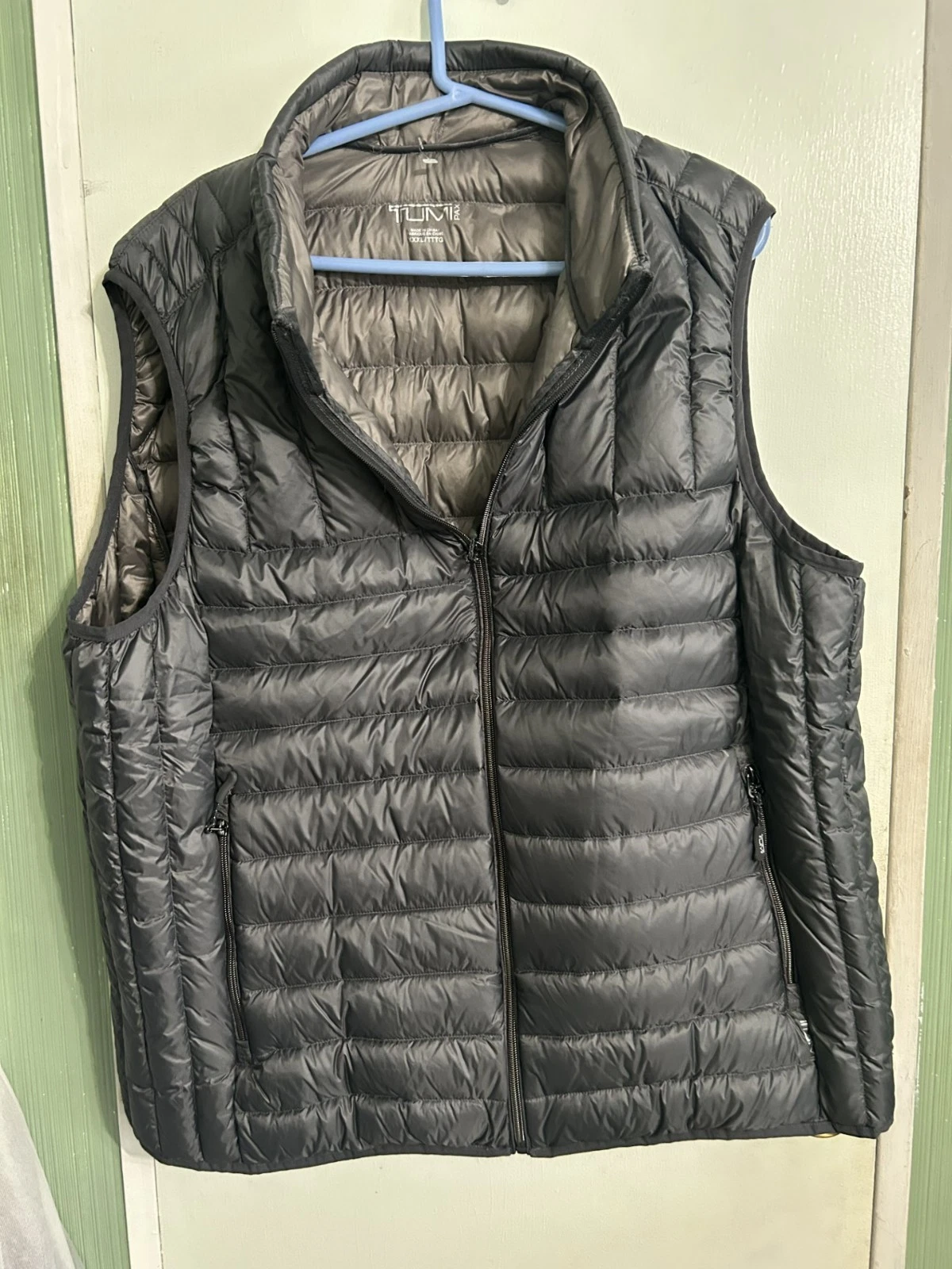 Tumi PAX Men's Packable Down Puffer Vest Size 3XL
Opens in a new window or tab