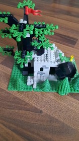 LEGO 6066 Robin Hood Hideout Camouflaged Outpost with Instructions