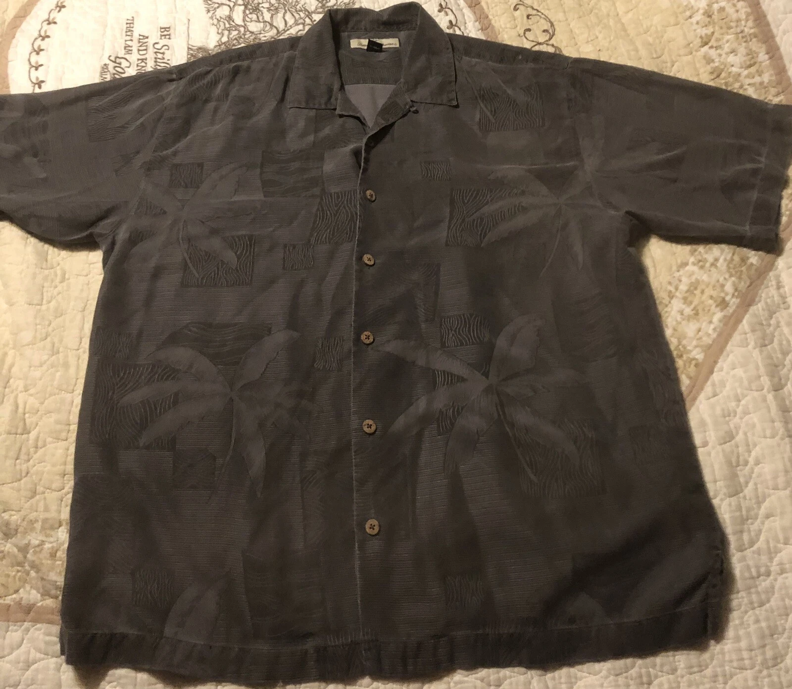 Tommy Bahama Button Shirt Mens Large Gray 100% Silk Aloha Outdoor Short Sleeve