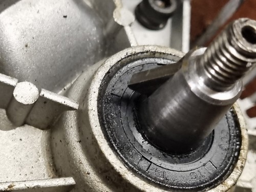 Bruch funktionierender Florabest FBK 4 B2-1 Motor Nr. JSKY1E40F-5 42,7cc Baujahr 2015/11 - Bild 49 von 133