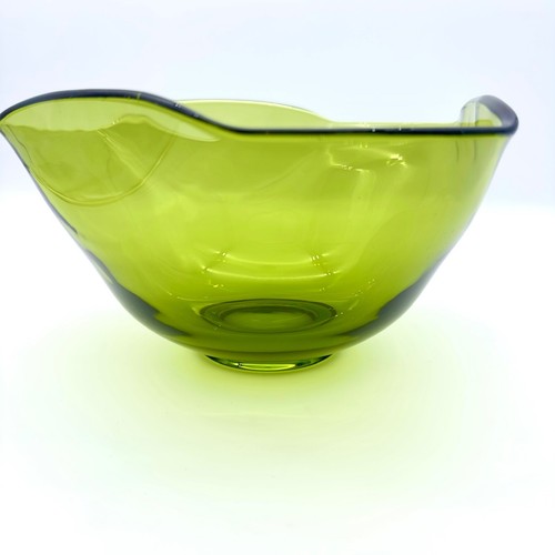 Vintage MCM Anchor Hocking Avacado Green Large Bowl Retro Fun Folded 3 Sided - Picture 5 of 9