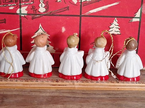 Vintage 1950s Christmas Japan Choir Boy Bell Set Of 7 Porcelain Ornaments 2.25” - Picture 8 of 18
