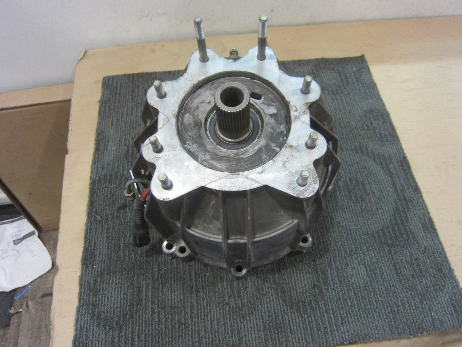 Maserati Quattroporte 06 - Clutch / Bell Housing - P/N 220665