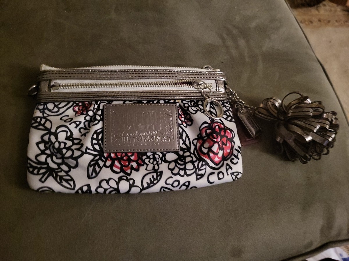 BLACK AND WHITE FLORAL DRAWING COACH POPPY CLUCH BAG PURSE No