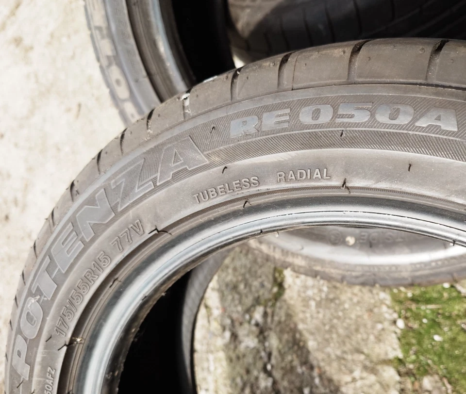 Satz Sommerreifen Bridgestone Potenza RE050A 175/55 R15 77V DOT21/23 - Bild 3 von 4