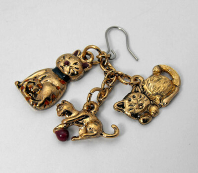 THREE Kitty Cat Playful 3 Happy Cats Vintage Earrings Shepard Hook Ear Wires