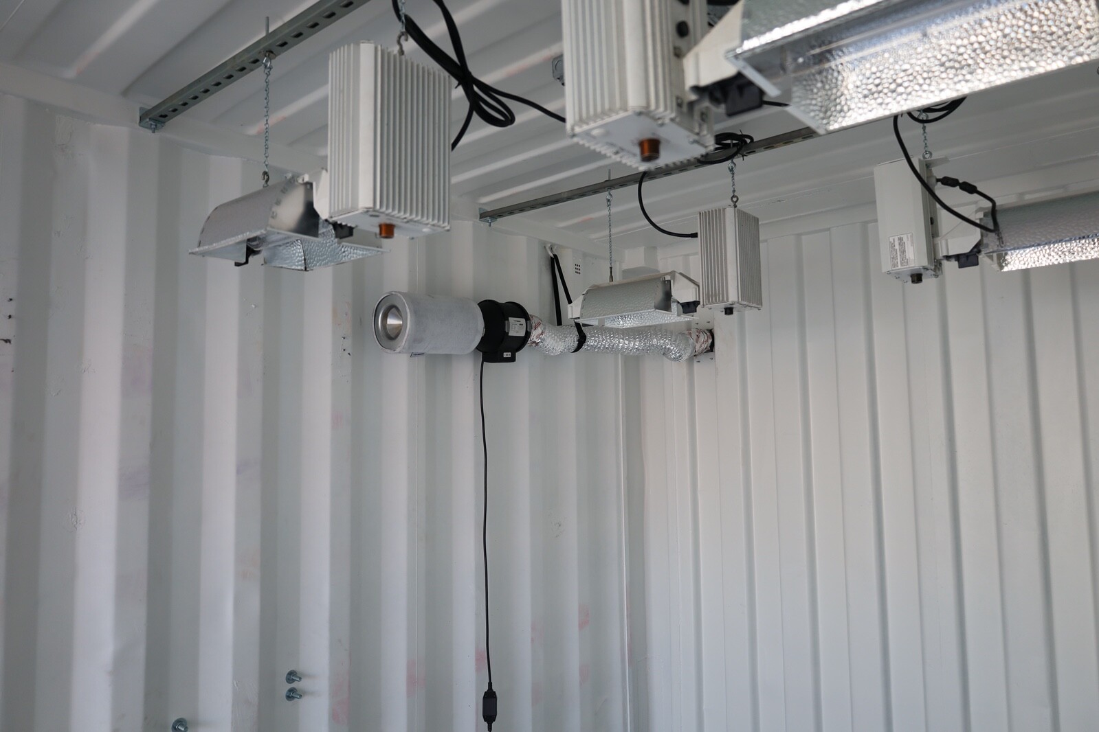 Shipping Container Grow Room Full Set Up 20' eBay