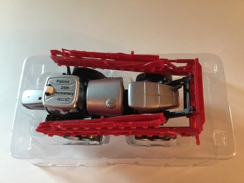 1/64 Case IH Patriot 3340 Sprayer 25th Anniversary Edition - Picture 9 of 12