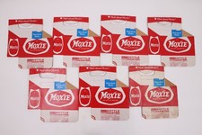 Lote de 8 botellas de refrescos MOXIE de colección de 10 oz paquete de 6 portadores de cartón planos raros