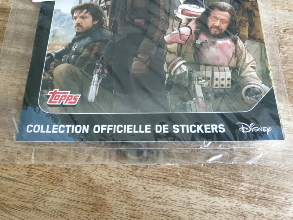 LOT STAR WARS ROGUE ONE TOPPS 2016 ALBUM VIDE + 145 STICKERS NEUF SOUS BLISTER - Photo 3/4