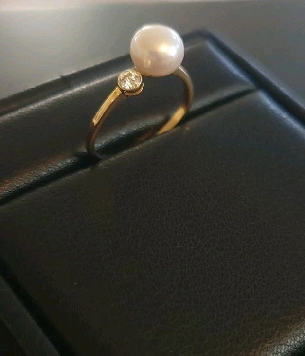 Anillo de diamantes y perlas de oro de 14k Foto 2 de 4