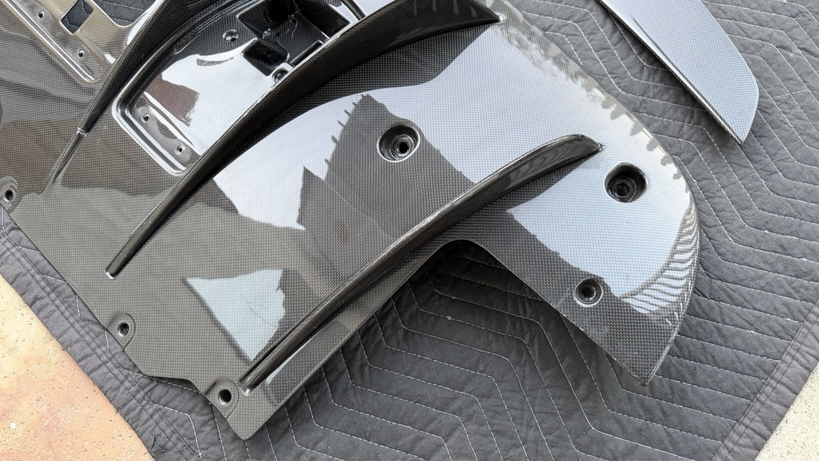 Ferrari 488 GTB Carbon Fiber Front Bumper Spoiler Bodykit