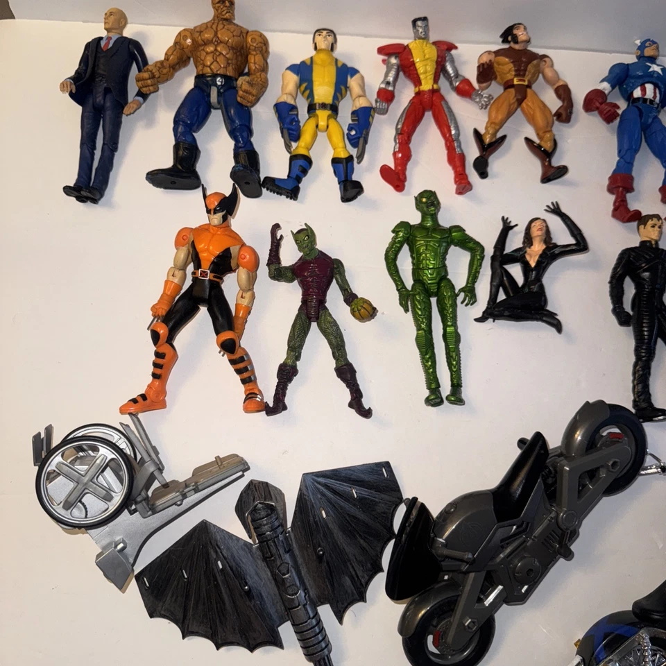 Lote de bonecos colecionáveis sortidos Marvel X-men Spiderman Capitão América - Imagem 3 de 4