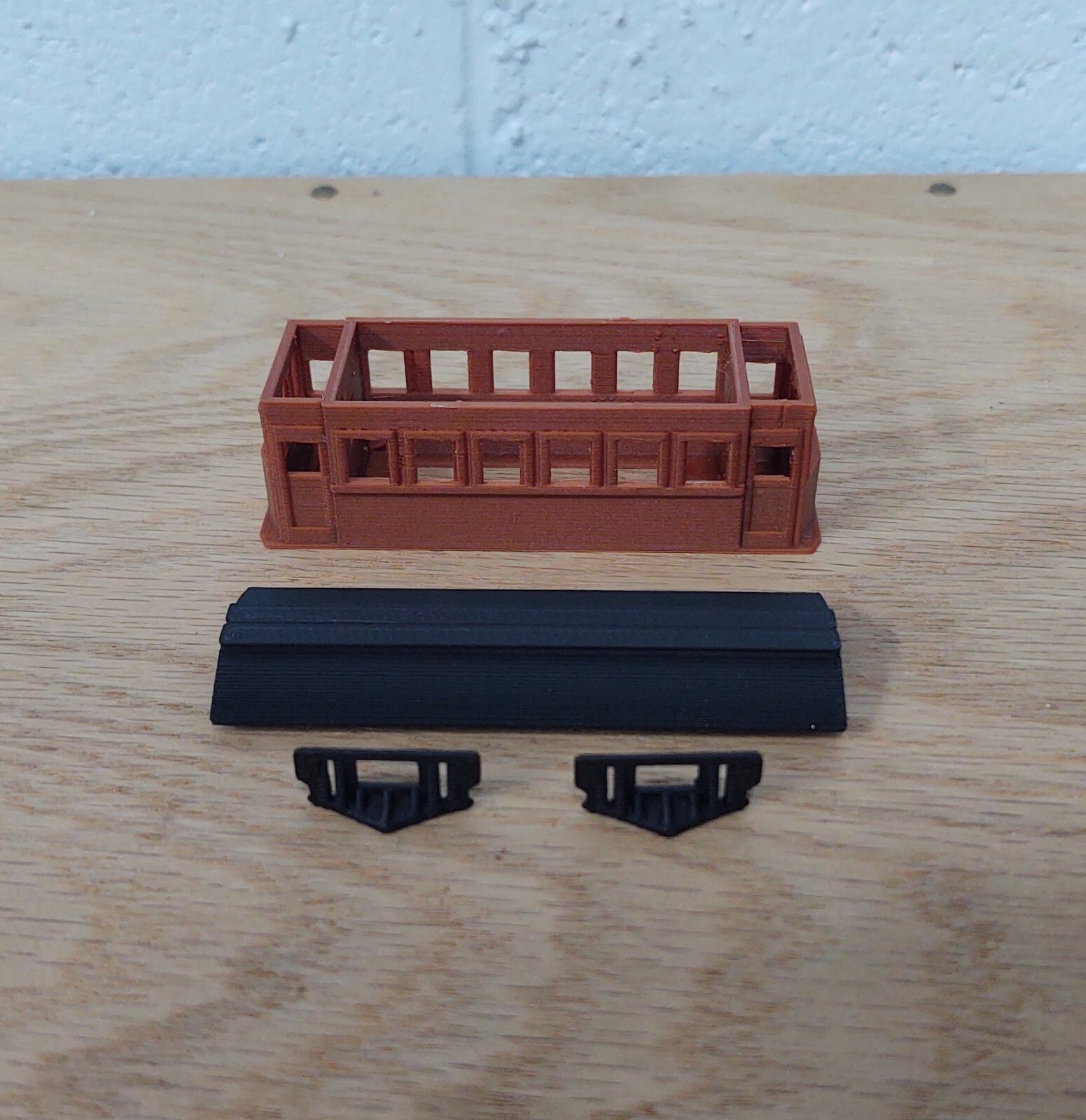 hon30-22ft-trolley-tram-kit-for-the-kato-11-105-106-107-chassis-3d