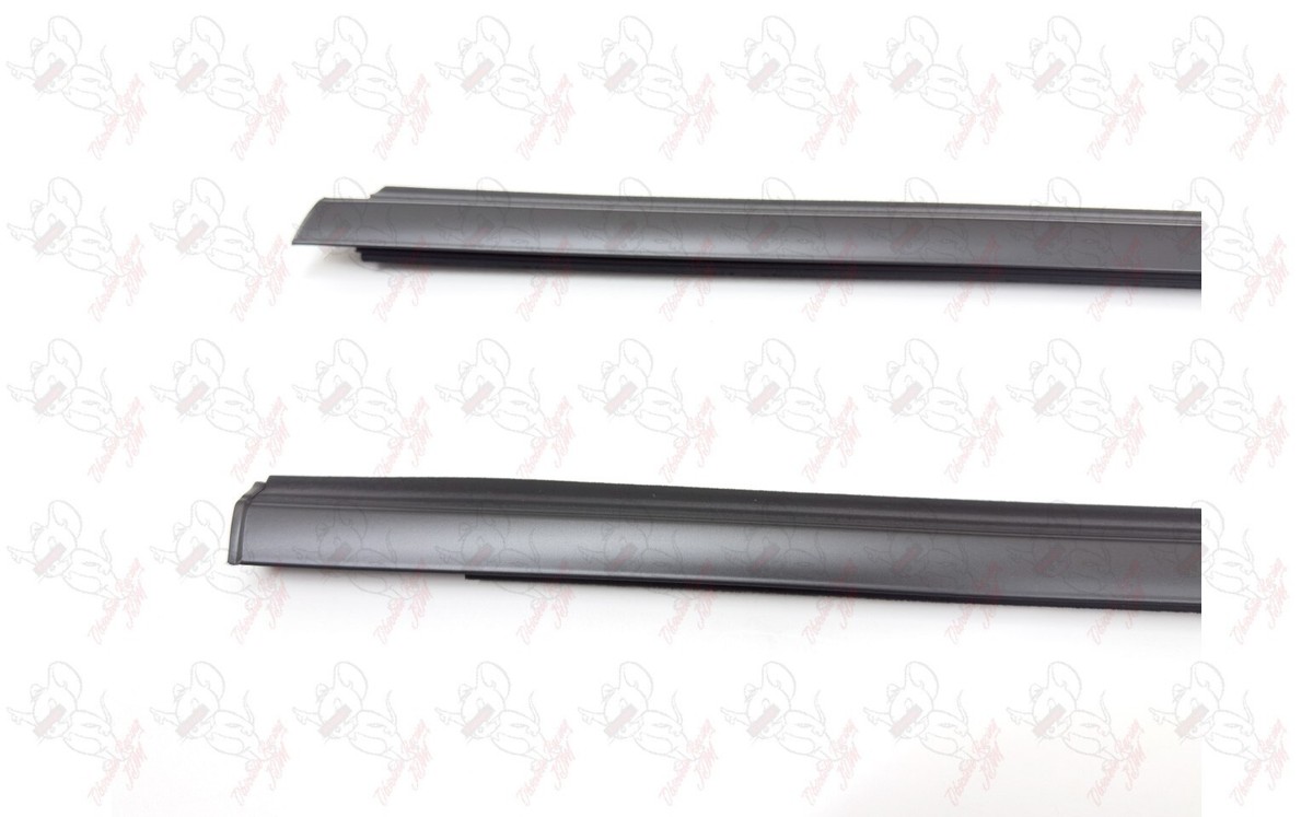 Nissan OEM MOLDING ASSEMBLY, FRONT DOOR OUTSIDE RH & LH Set For
