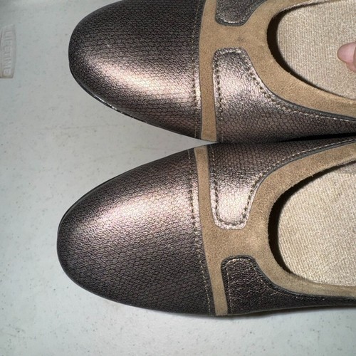 MUNRO American JILLIAN Bronze Taupe Leather Cap Toe Heels Pumps Shoes Size 8M - Picture 9 of 9