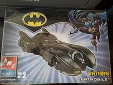 AMT/ERTL BATMAN BATMOBILE MODEL SKILL 2 38039 Brand New Sealed 2003 1:25 Scale