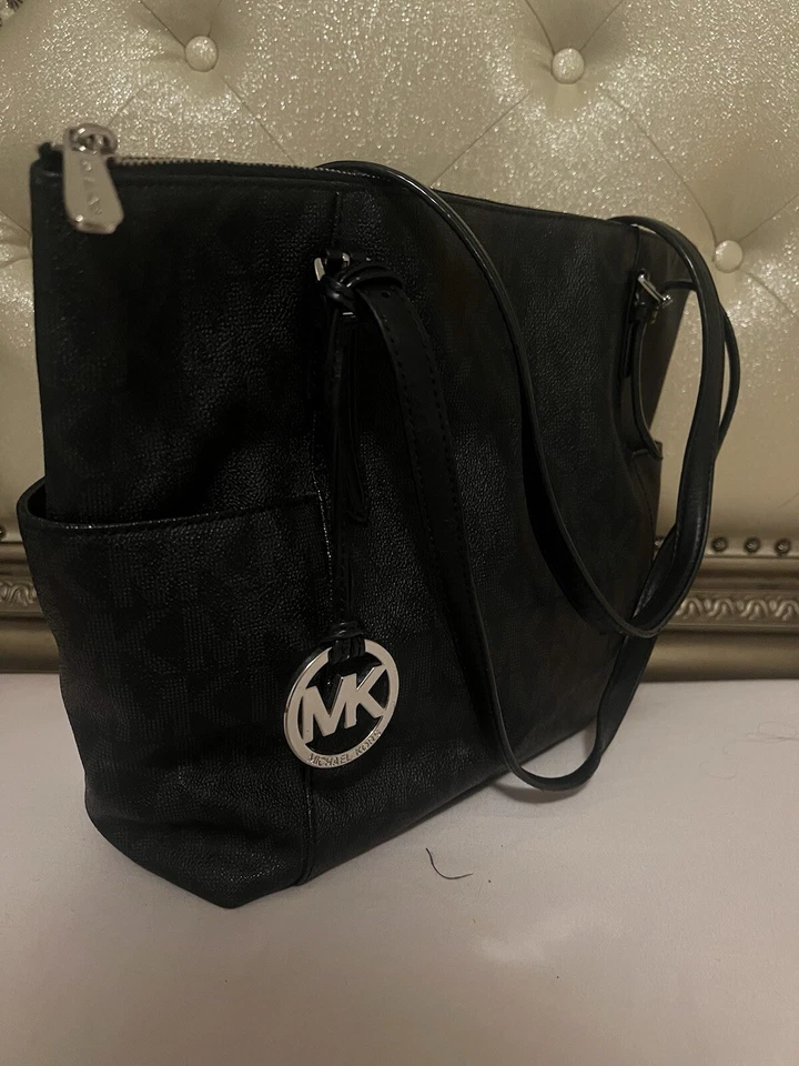 Michael Kors Jet Set Black Signature Tote With Silver Hardware - Image 3 of 4