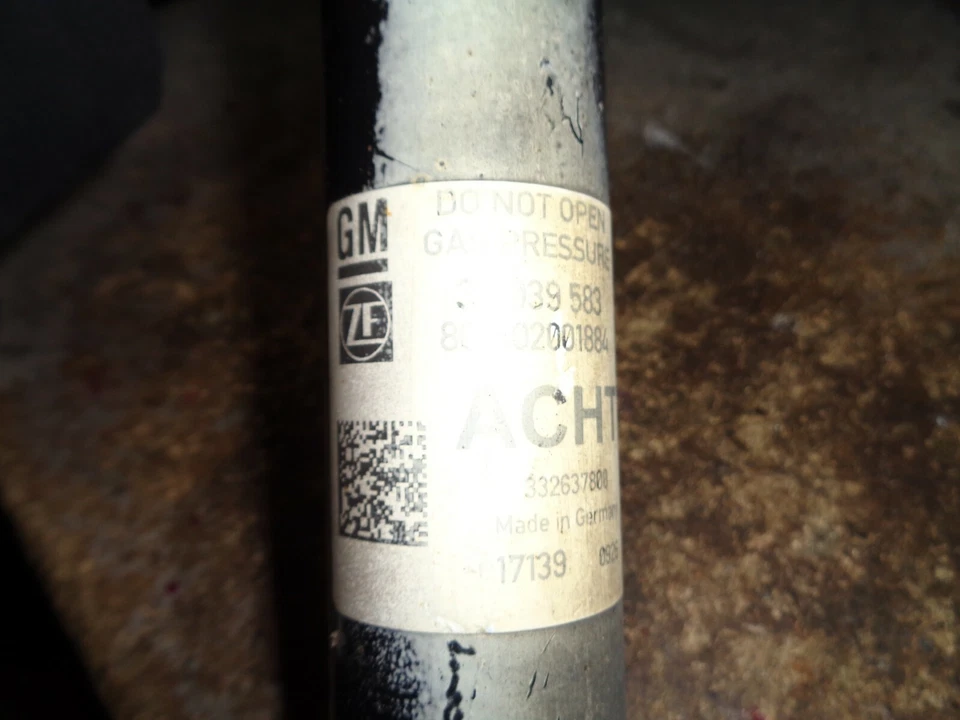 Opel Astra K Schrägheck 1,6 TDCI Stoßdämpfer hinten links rechts ZF 39039583 - Bild 4 von 4