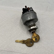ILCO Vintage USA 4 Prong/Stud Electric Start Ignition Key Switch With Keys Univ