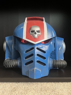 Lifesize Warhammer Ultramarines Primaris Lieutenant Helmet