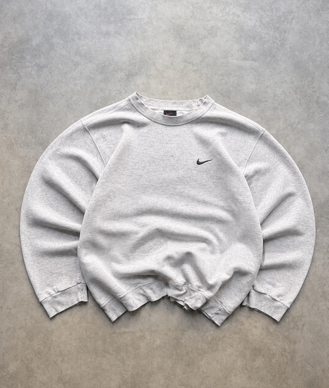 Vintage 1996 Nike Crewneck "Solo Swoosh" Boxy Fit crop boxy Made in USA fabrics