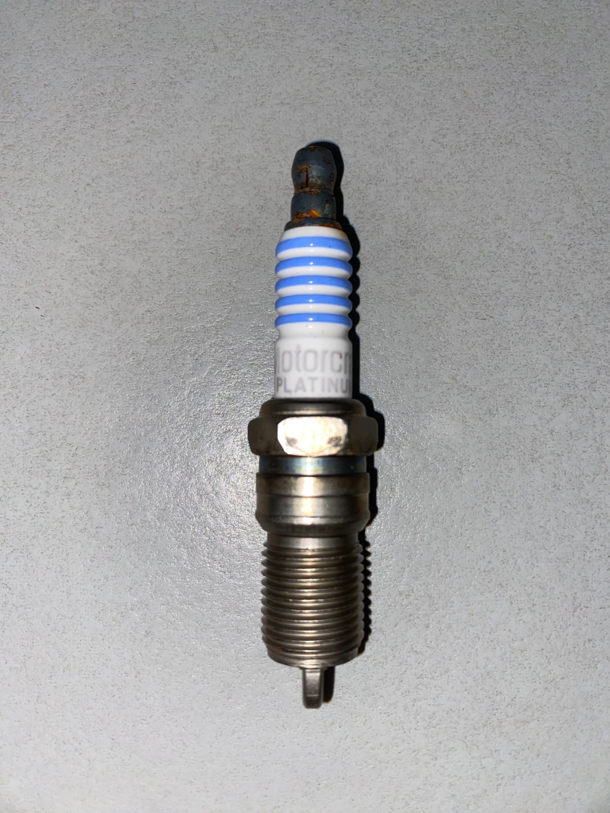 Motorcraft SP-432 Ford AGSF-32F-M Spark Plug