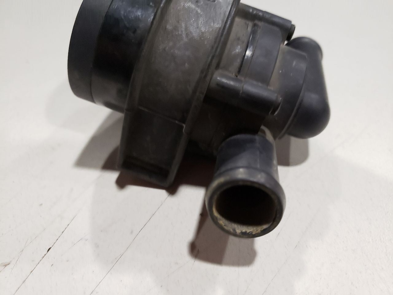 Bentley Flying Spur 2006 Auxiliary water pump P/N 3W0965561