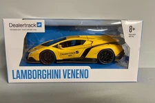 NEW! Dealertrack LAMBORGHINI VENENO 2020 Yellow/Black 1/24 DIE CAST Metal