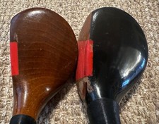 PAIR OF VINTAGE GOLF CLUBS SPALDING PERSIMMON 2 1/2 and 3 WOOD REGISTERED A84675