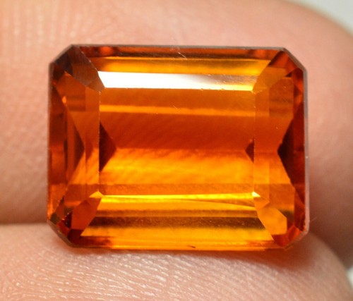 Saphir bleu naturel 2,67 ct pierre précieuse certifiée lâche non
