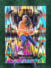2023-24 Panini Select WNBA Silver Flash Brionna Jones Connecticut Sun #88