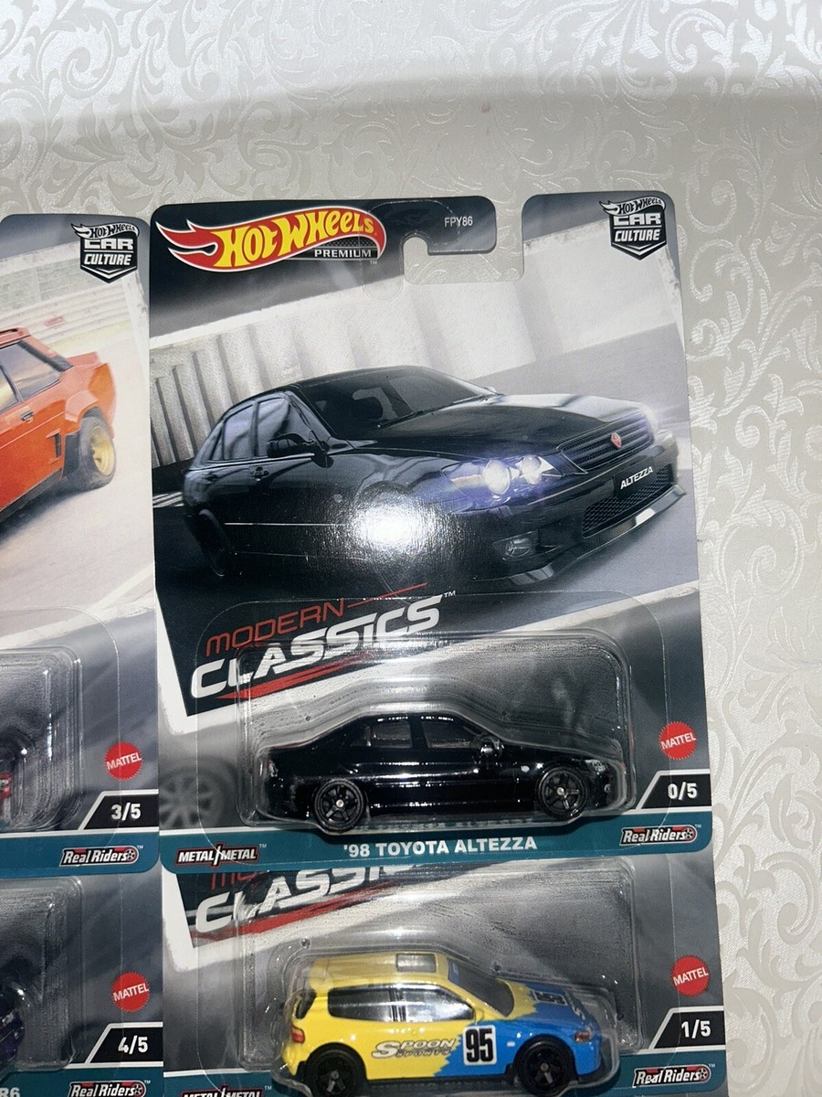 Hotwheels Premium Car Culture Modern Classics CHASE 0/5 '98 Toyota