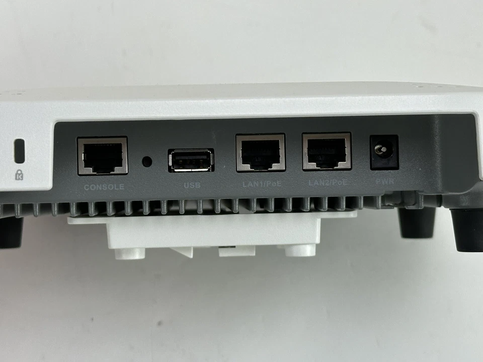Fortinet FortiAP U321EV MU-MIMO Dual Radio Access Point AP FAP-U321EV 802.11ac - Image 4 of 4