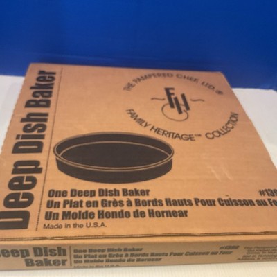 Pampered Chef Family Heritage #1390 Deep Dish Baker in Original Box w/ Paperwork