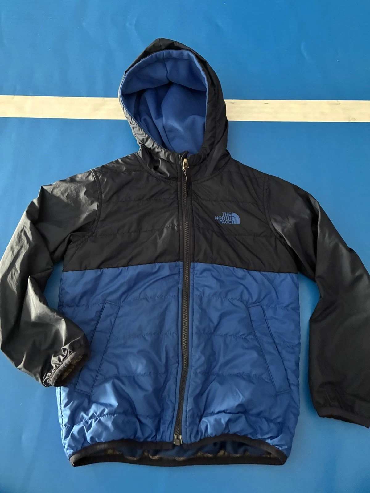 The North Face kids hooded jacket size 6
Opens in a new window or tab