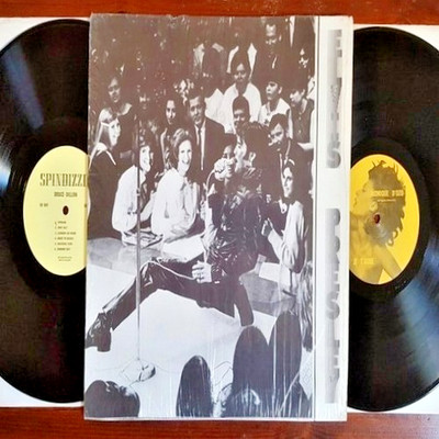 King ELVIS Presley MEMORIES SPECIAL 2-LP EDITION w/ Original Master Liner Notes!