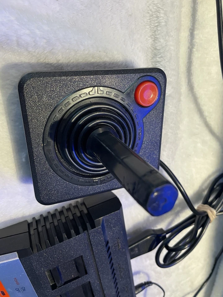 Atari 2600 Jr Short Rainbow Console and controller,game,Cables- Tested - Image 3 of 4