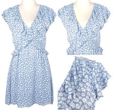 En Creme Dress Size M Blue Floral Ruffle Wrap Style Rayon Lined Cottagecore