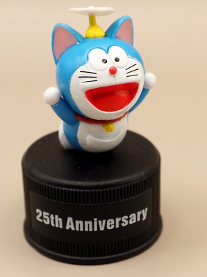 Doraemon 25th Anniversary Seven-Eleven Limited Bottle Cap Figure