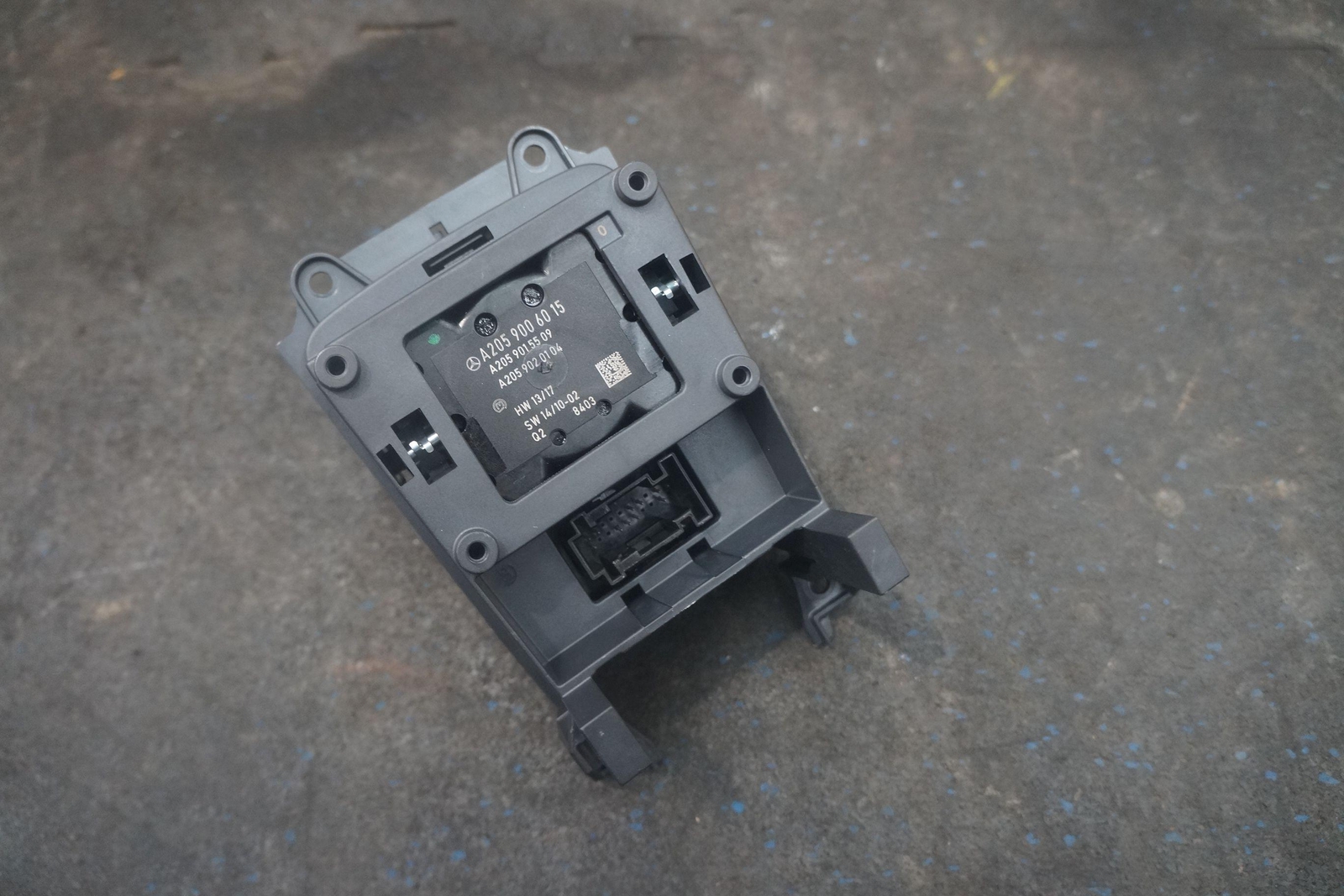 Console Radio Media Controller Switch Knob 2059006015 Aston Martin Vantage 2019