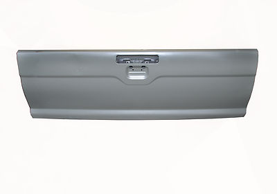 Genuine Left Rear Reflector Lens For Mitsubishi L200 K72 2.5TD (1996-2006) - Part MR296243 / MR109135