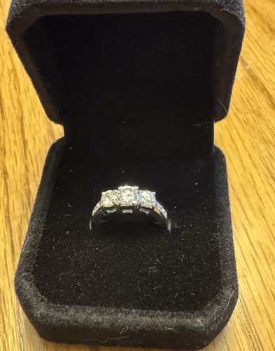 Over 1 ctw diamond Euroshank Diamond Ring
