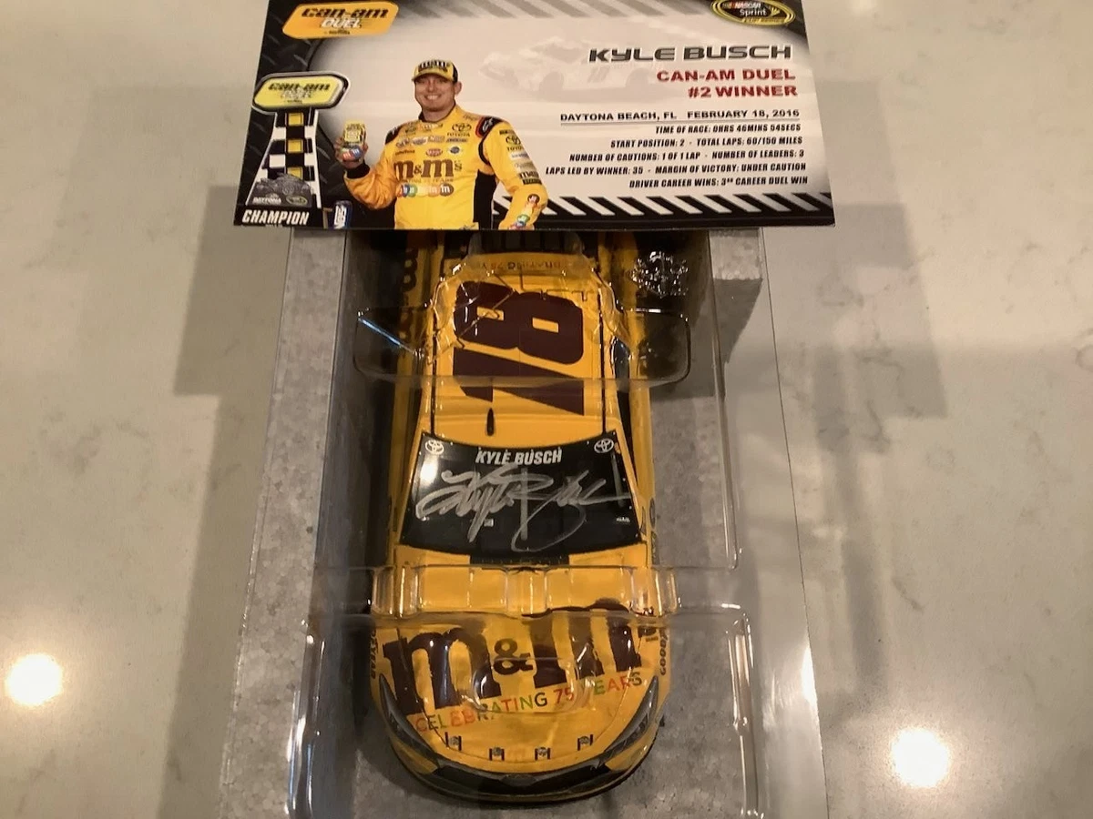 Preços baixos em Kyle Busch Amarelo Carros de Corrida de metal