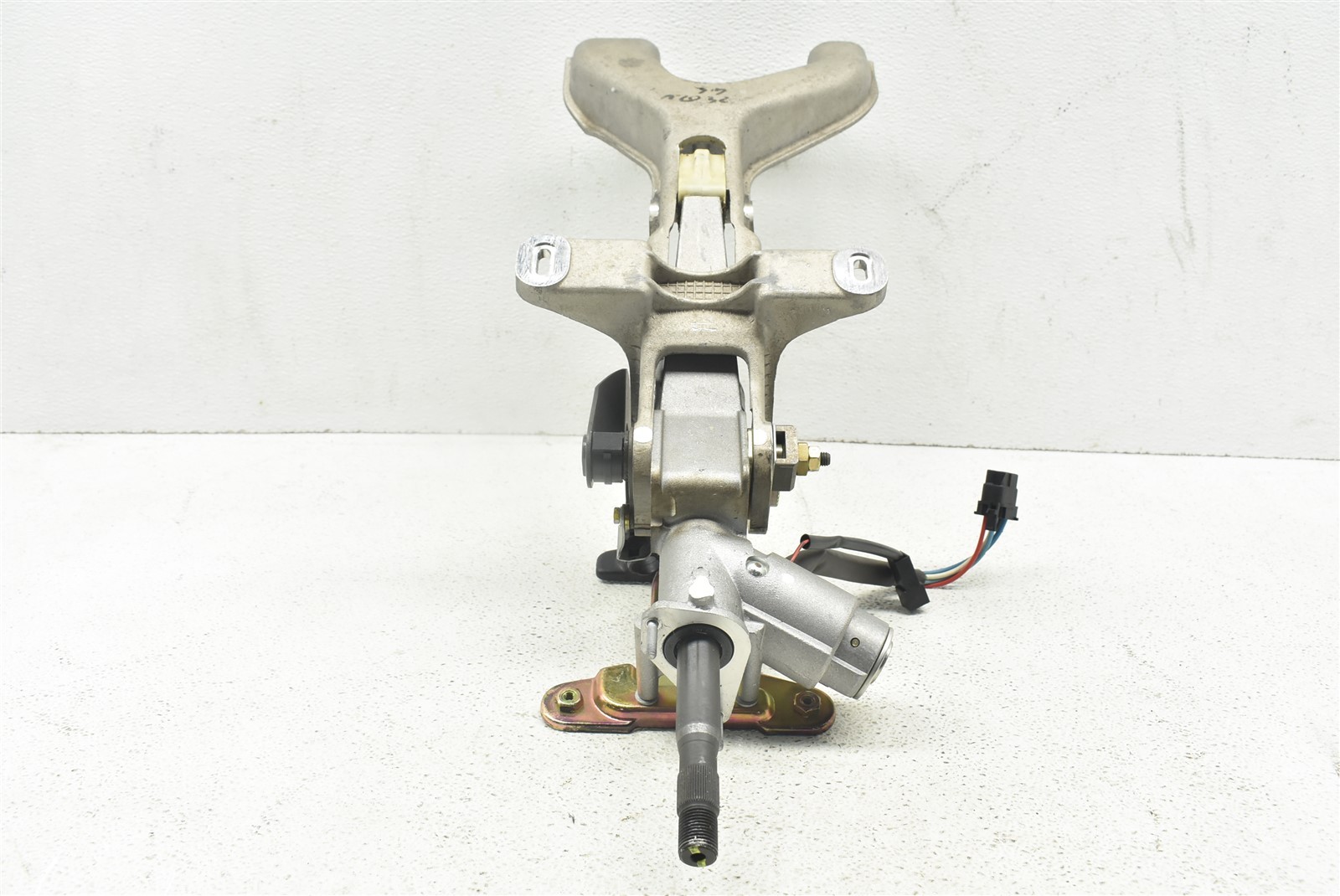 2002 Ferrari 360 Spider Steering Column Support NO KEY