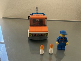 LEGO CITY: Tow Truck (7638)