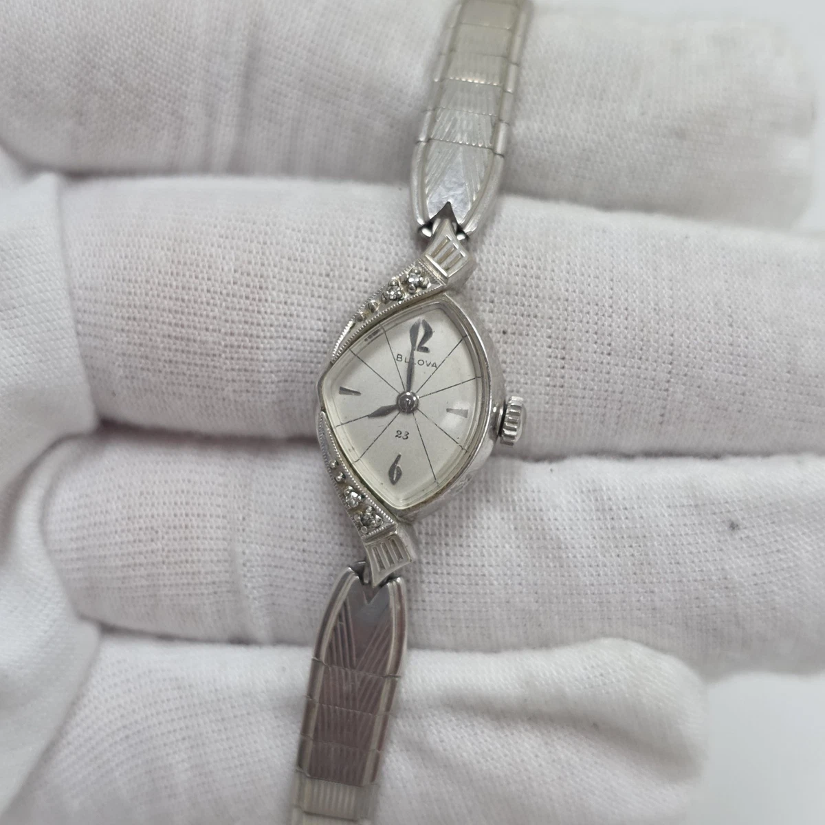2 Vintage Bulova Ladies Wristwatches 3642 5BD 23‎ CrystMVMT  white & yellow gold 2 Vintage Bulova Ladies Wristwatches 3642 5BD 23 CrystMVMT  main image 2
