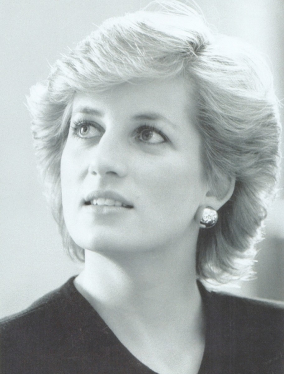 【J17732】DIANA A PORTRAIT Portrait of a Lady as Diana, Traditionally Identified as