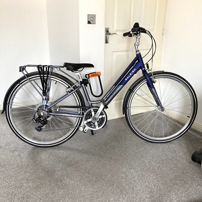 Used Twice Only Raleigh Pioneer Tour Low Step Bike Aluminium